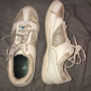 varsity cheer shoes